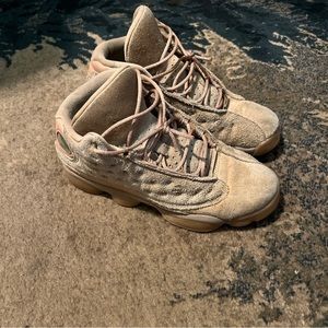 Jordan’s 13s wheat size 6.5y